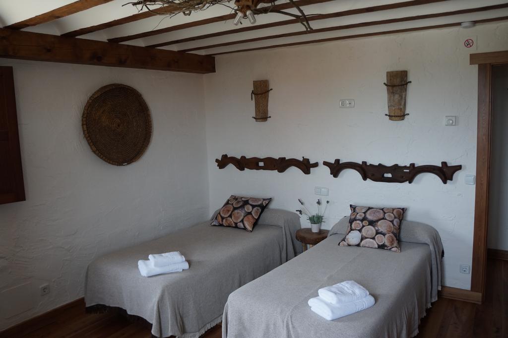 Casa Rural Bioenergética La Serrezuela Olmos de Atapuerca Esterno foto